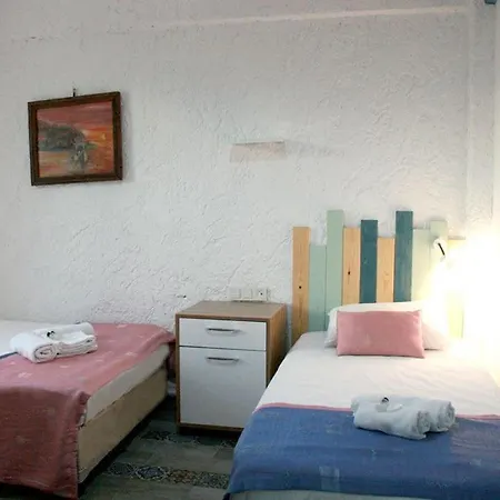 Homestay Dormitory Sleeping - Be My Guest