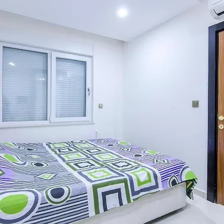 Sleeping - Be My Guest *